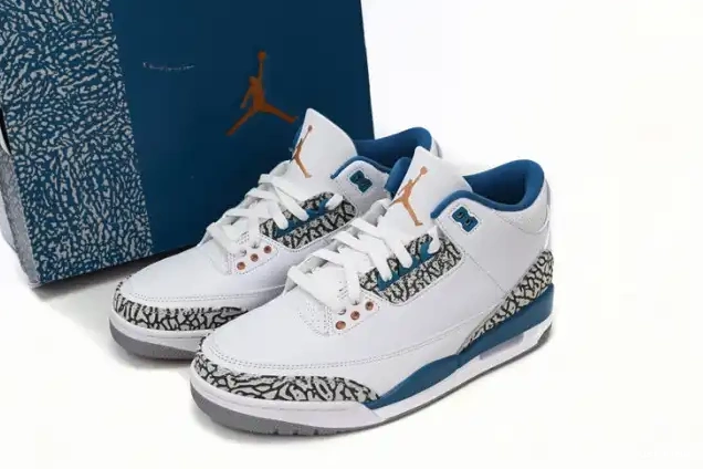 3 Wizards Air Jordan CT8532-148 0530